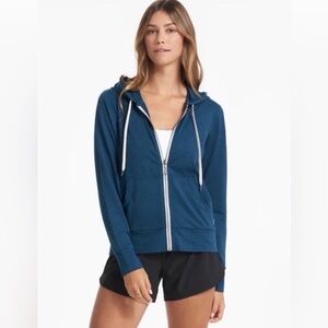 VUORI XL - Halo Performance Hoodie 2.0 Women’s with Drawstring